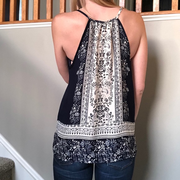 Honey Belle Flowy Floral Tank Top - Picture 3 of 5